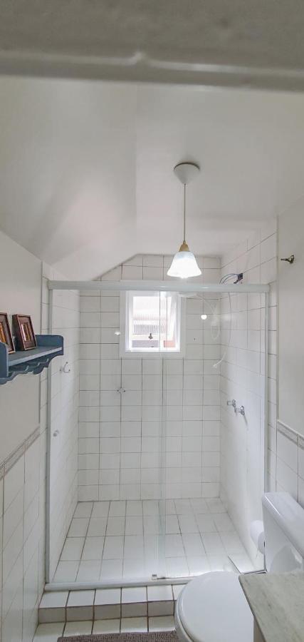 Duplex Floresta Negra - Sua Base Perfeita Em Gramado! Otima Localizacao Lagonegro 500M - 02 Quartos E 02 Banheiros Para Familia Em Condominio Fechad0, Cozinha Completa Com Garagem E Portaria 24H Zewnętrze zdjęcie