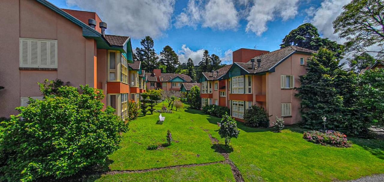 Duplex Floresta Negra - Sua Base Perfeita Em Gramado! Otima Localizacao Lagonegro 500M - 02 Quartos E 02 Banheiros Para Familia Em Condominio Fechad0, Cozinha Completa Com Garagem E Portaria 24H Zewnętrze zdjęcie